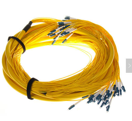SM 9/125 G652D (OS2) LSZH 12 섬유 LC/UPC-LC/UPC 광섬유 벡아웃 케이블 1M